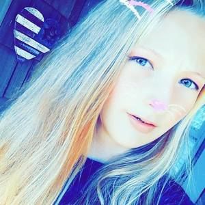 Meet your Posher, Marissa